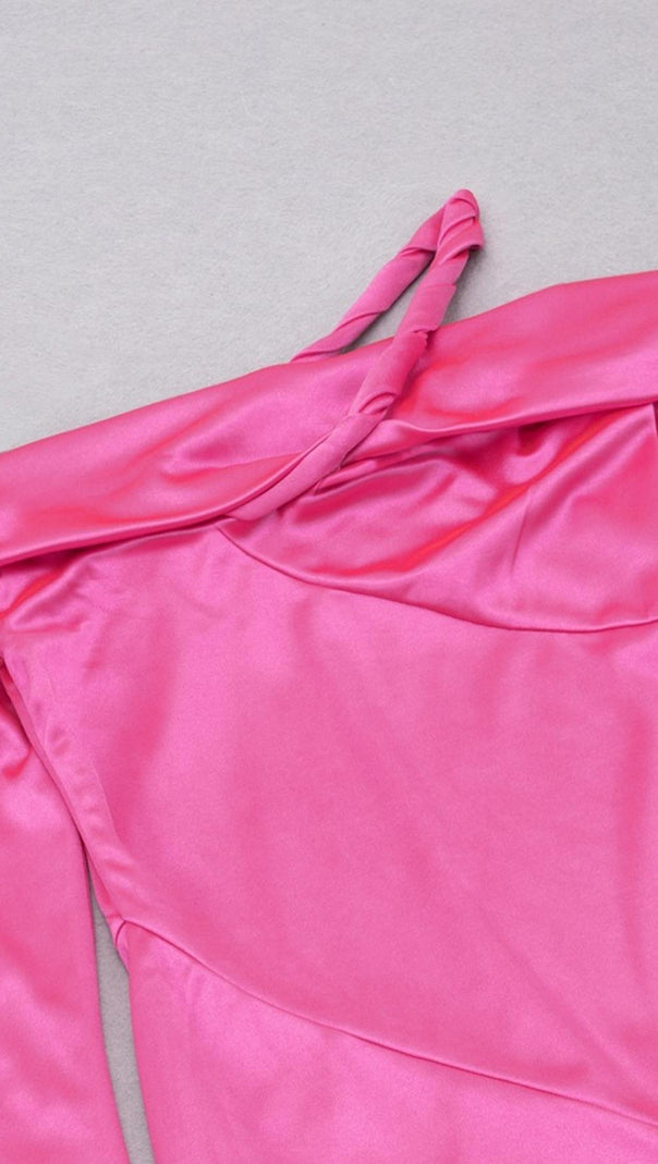 AIIZIE STRAPLESS LONG SLEEVE MIDI DRESS IN ROSE - product image