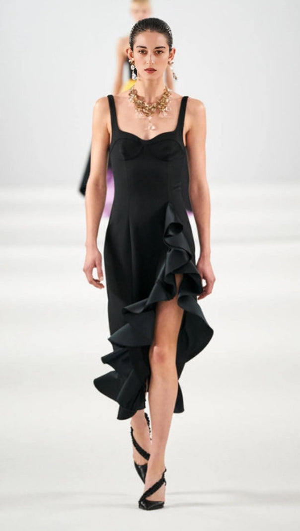 AIIZIE BANDAGE RUCHED MIDI DRESS IN BLACK - product image