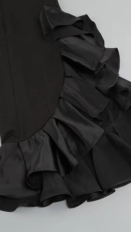 BANDAGE RUCHED MIDI DRESS IN BLACK