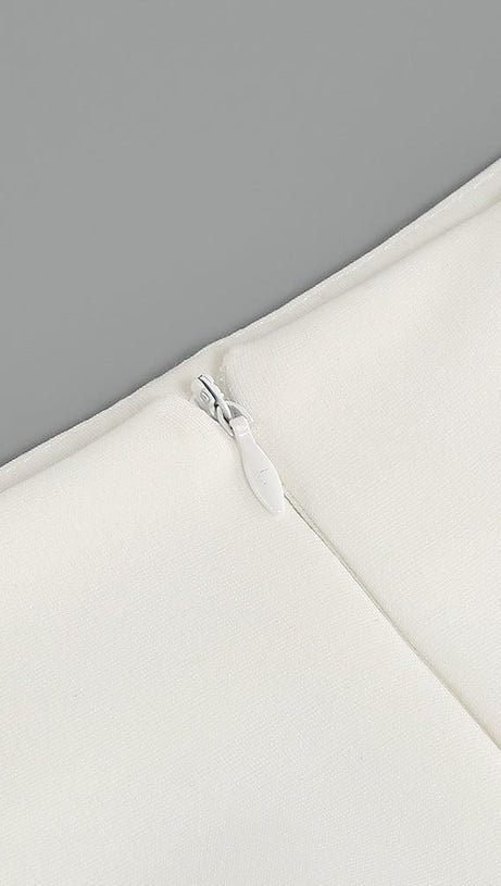 SET DUE PEZZI CON CRISTALLI SENZA SPALLINE