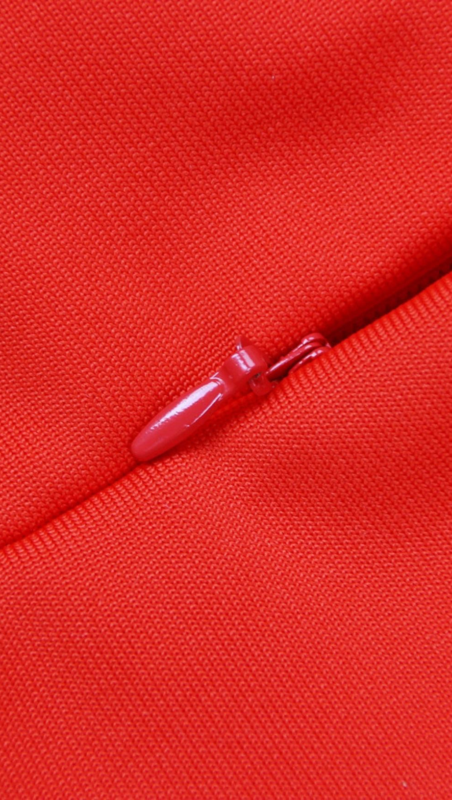 BANDAGE LANGARM MIDIKLEID IN ROT