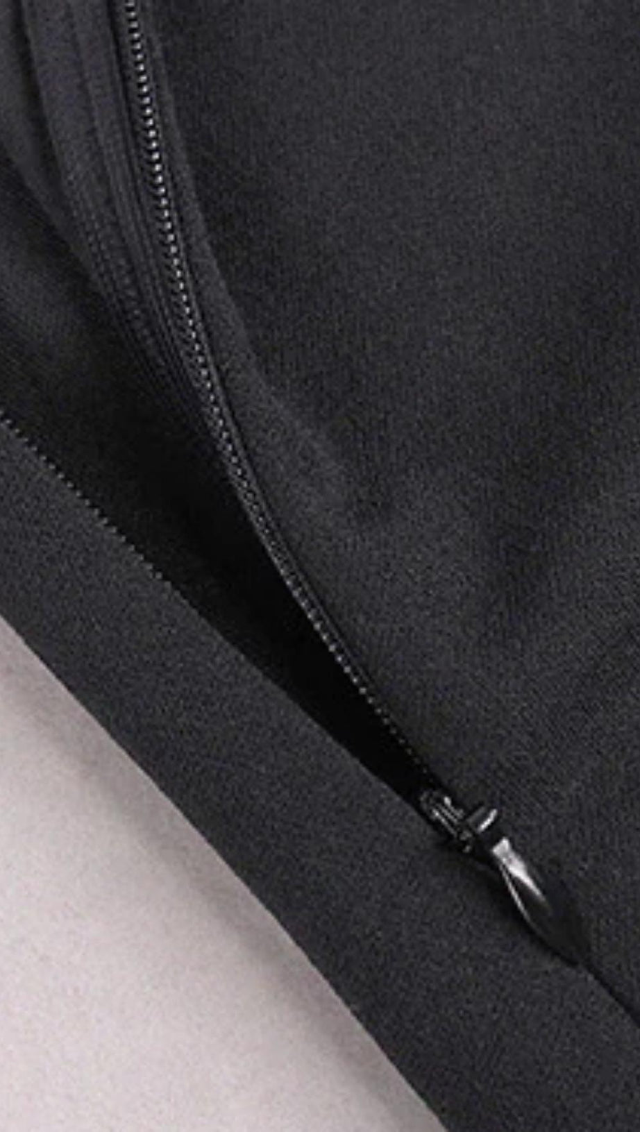 ABITO MIDI ADERENTE CON SPALLINE IN NERO