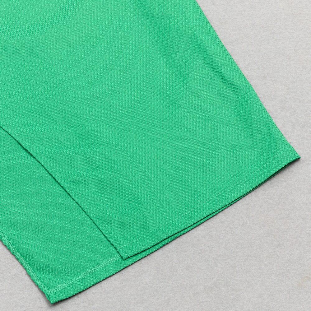 ABITO ALLA MODA VERDE CON SPALLE INCLINATE E CAVOLO