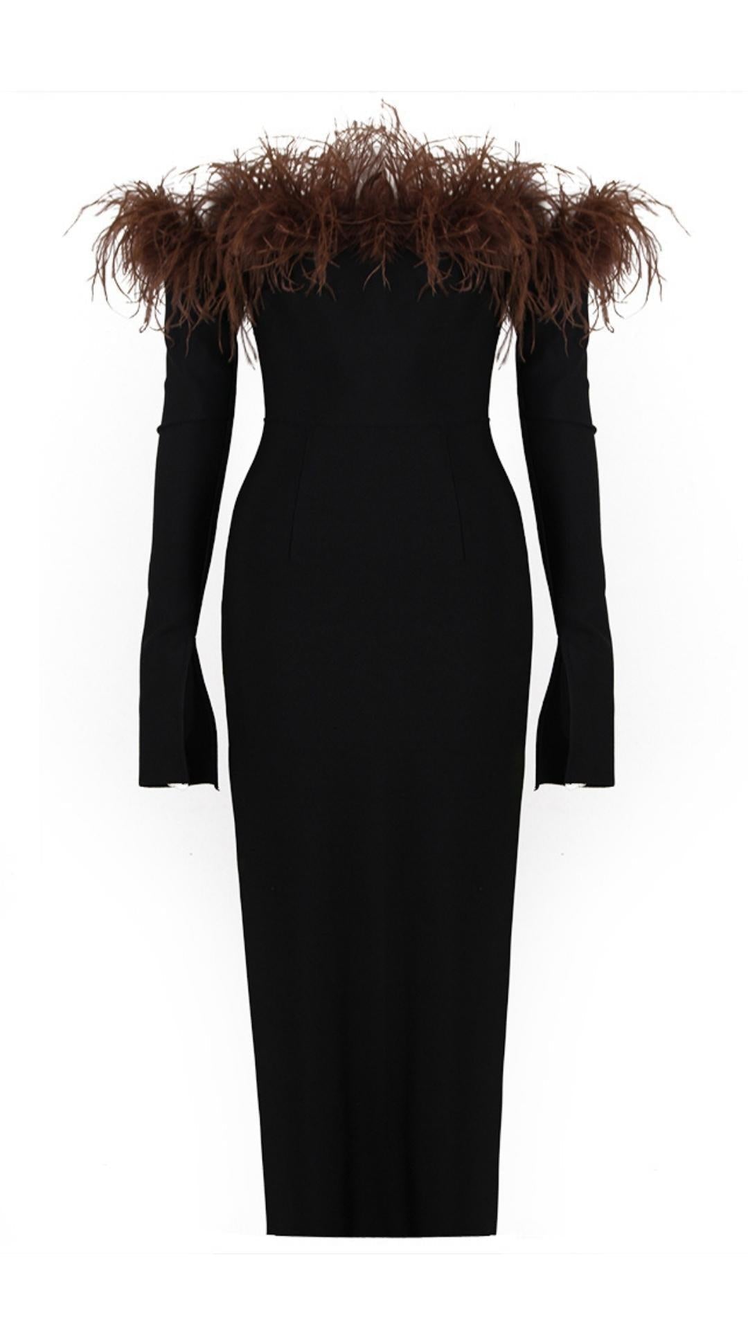 ABITO MIDI CON SPALLE SCOPERTE E PIUME