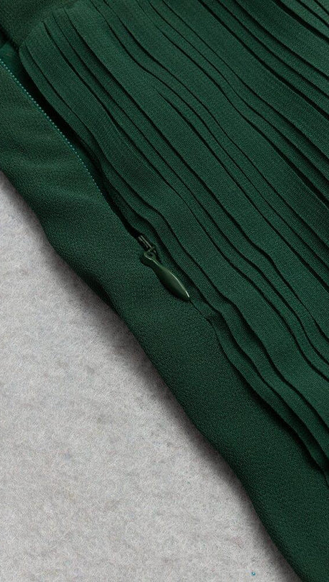 GREEN SLEEVELESS STRAP PLEATED DRESS