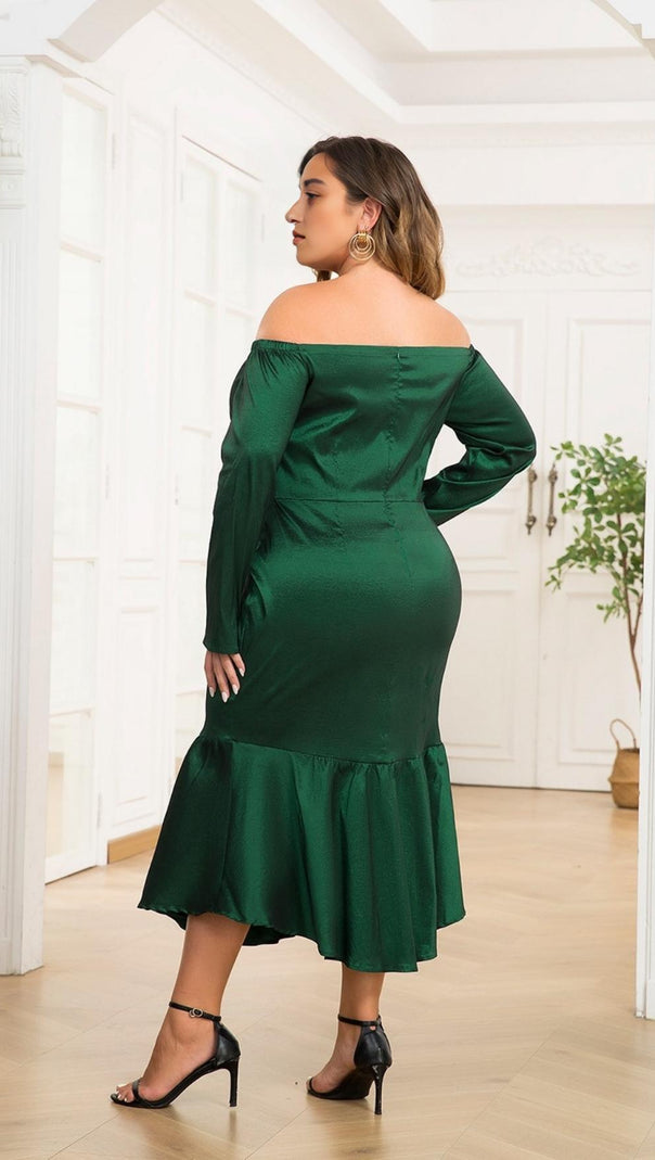 AIIZIE PLUS SIZE OFF THE SHOULDER MIDI DRESS - product image