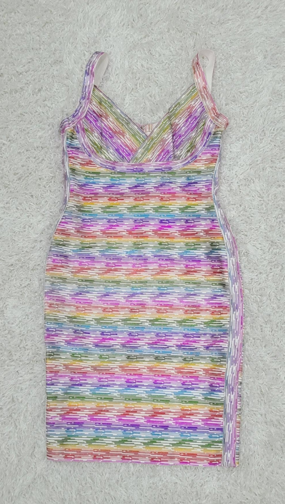 BANDAGE V-AUSSCHNITT BODYCON MINIKLEID