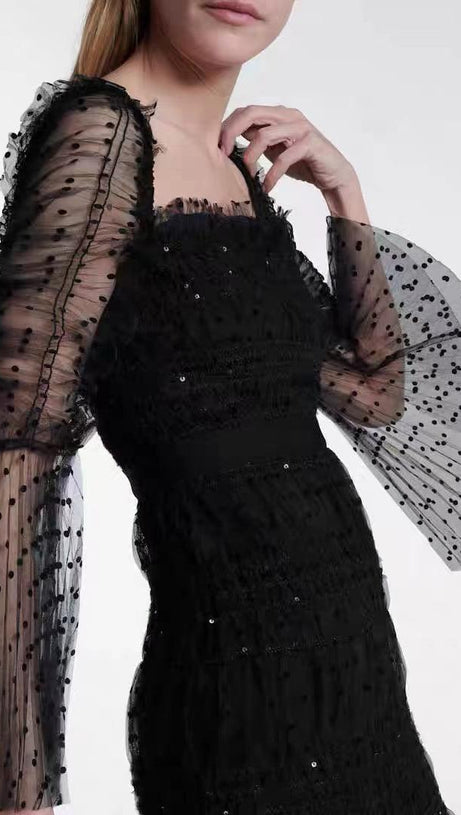 ABITO MIDI IN PIZZO CON SCHIENA SENZA SCHIENA NERO