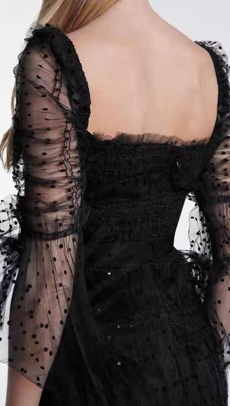 ABITO MIDI IN PIZZO CON SCHIENA SENZA SCHIENA NERO