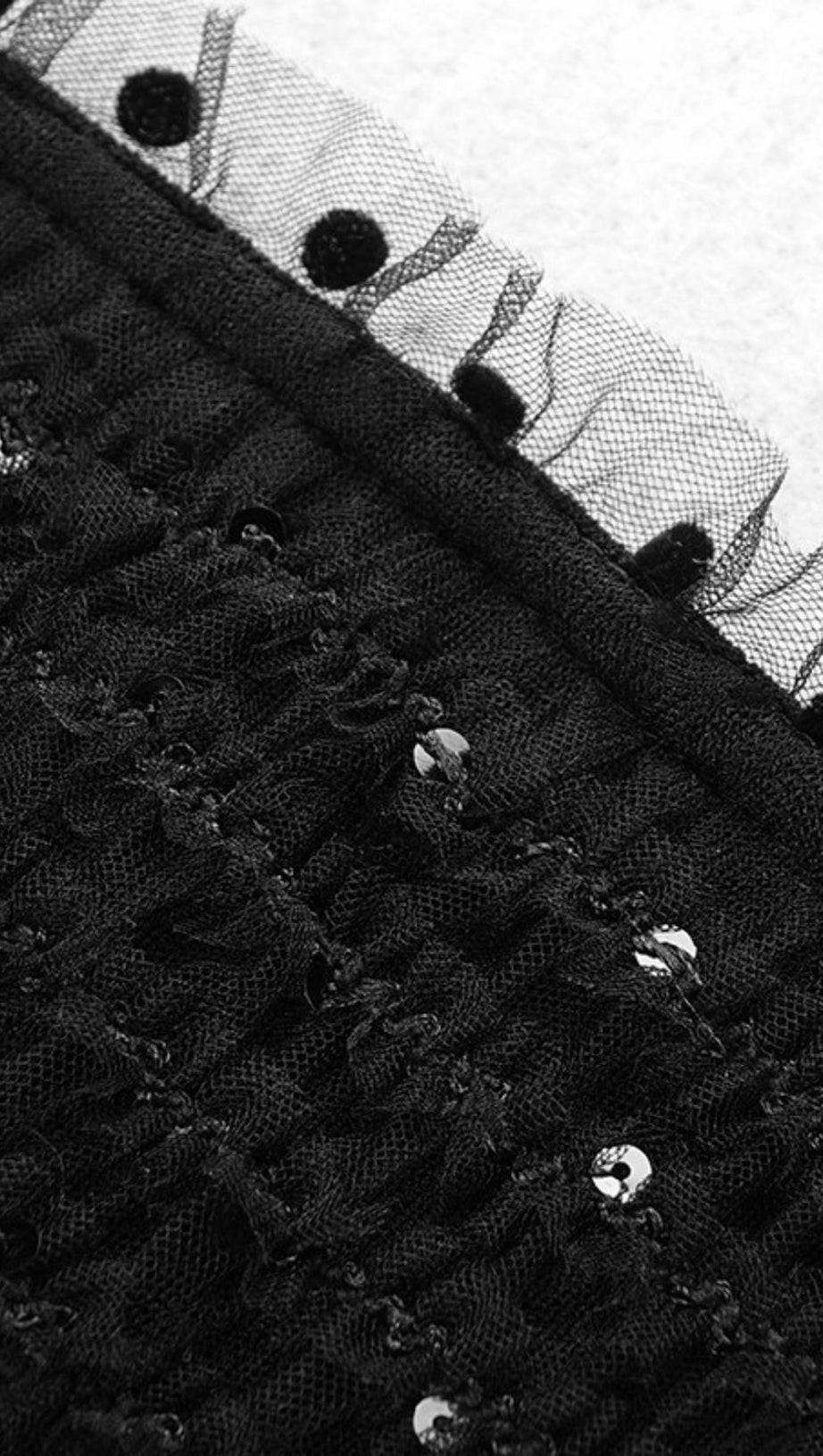 ABITO MIDI IN PIZZO CON SCHIENA SENZA SCHIENA NERO