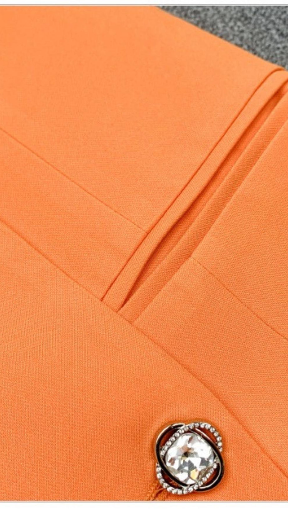 MINIABITO SCOLLO SCHIENA CON PIUME