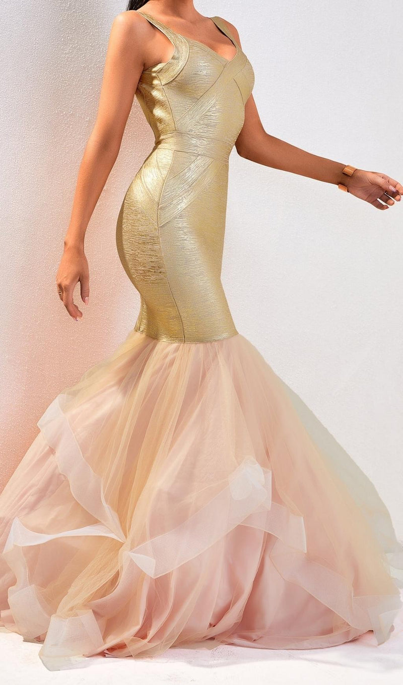 BODYCON BACKLESS MAXI DRESS IN GOLD