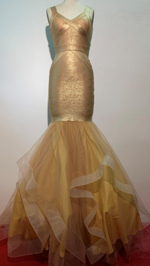 AIIZIE BODYCON BACKLESS MAXI DRESS IN GOLD - product image