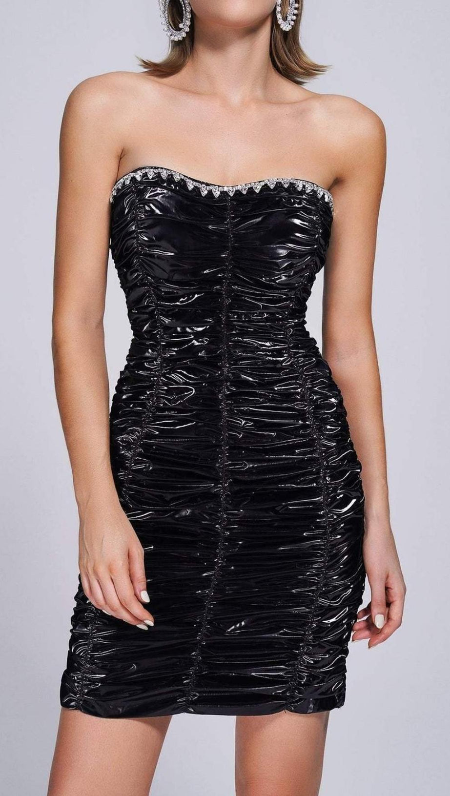 TRÄGERLOSES MINIKLEID MIT KRISTALLMUSTER IN SCHWARZ