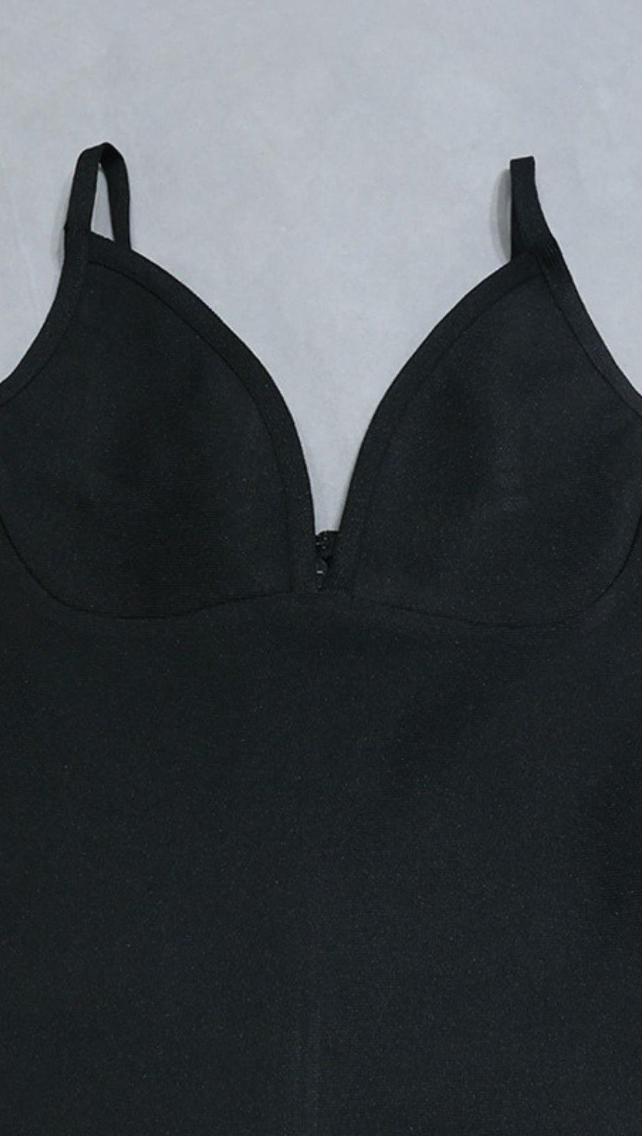 ABITO MIDI ADERENTE CON SCOLLO A V E SCHIENA SENZA SCHIENA NERO