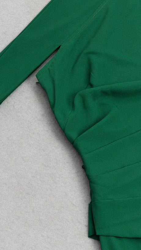 GREEN ONE-SHOULDER FLARED LONG-SLEEVE RUFFLE DRESS