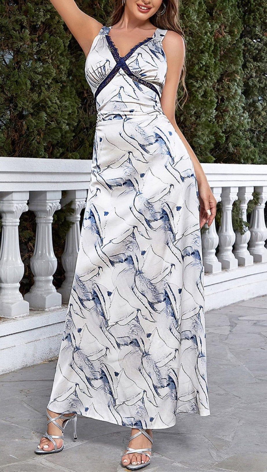 GRAPHIC PRINT CAMI MAXI DRESS