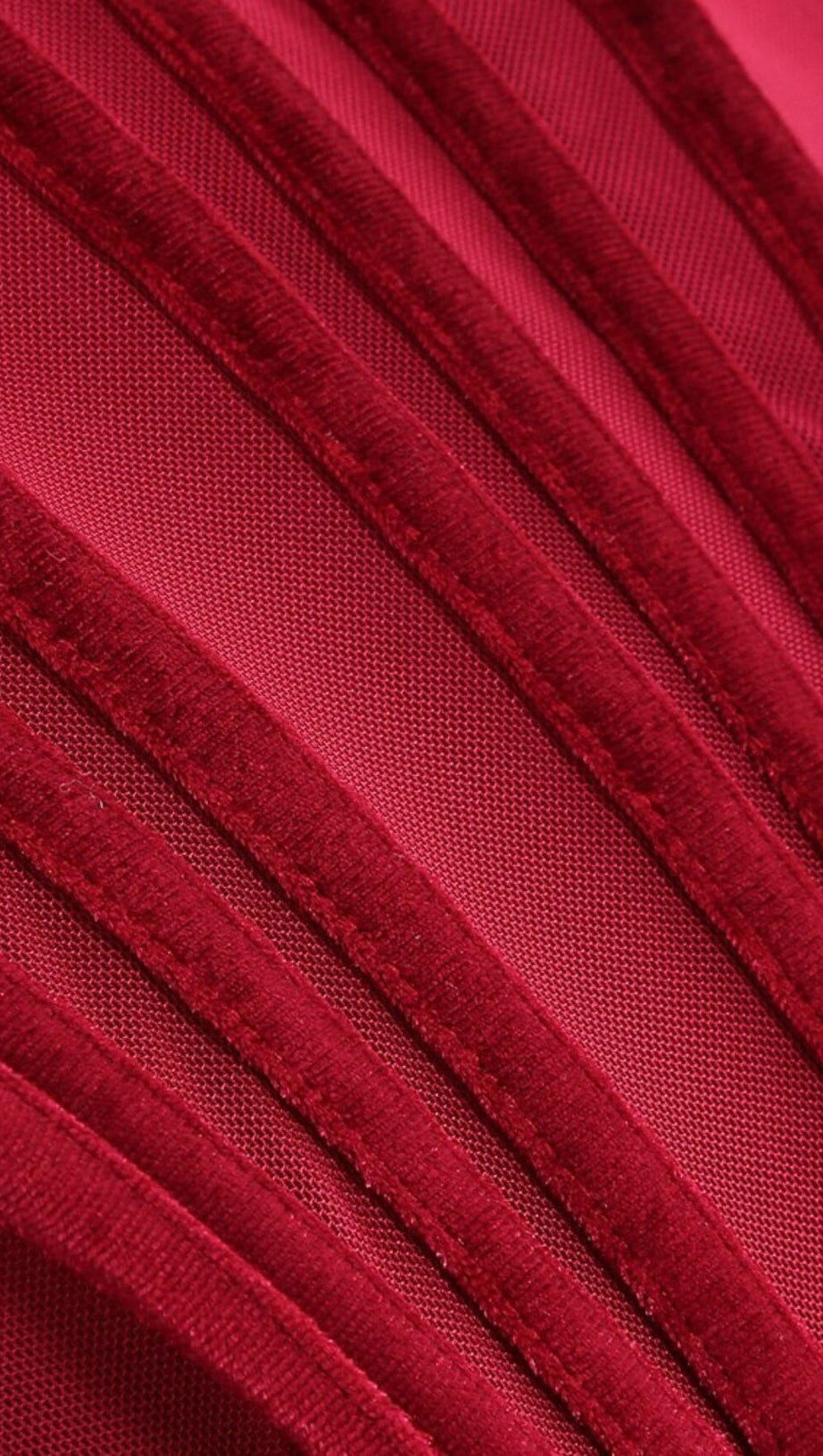 IRISA BURGUNDERROTES DRAPIERENDES OFF-SHOULDER-KORSETT-KLEID