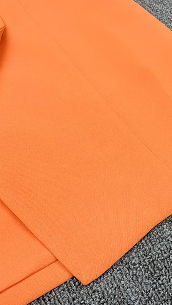 ABITO BLAZER SCOLLATO CON MANICHE IN CRISTALLO E PIUME ARANCIONE QUILLA