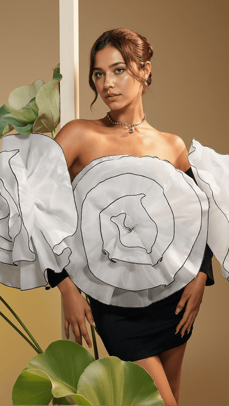 MINI ABITO A FIORI CON SPALLE SCOPERTE SELASI