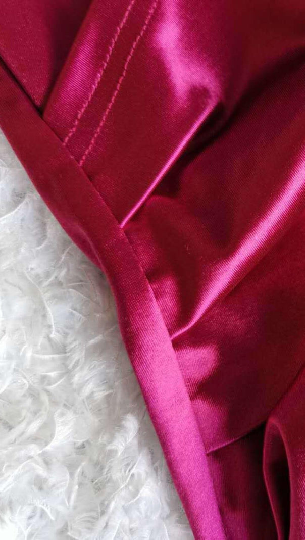 ABITO DARLENE IN RASO FUCSIA CON SPALLE SCOPERTE E CORSETTO CON CRISTALLI