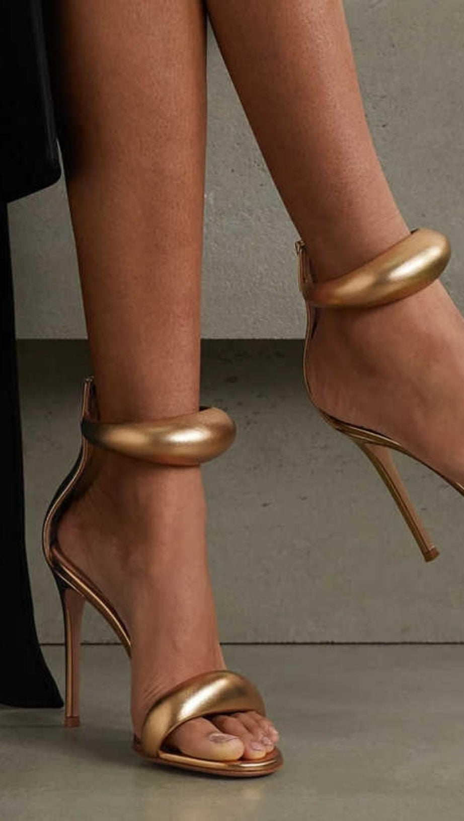 SHEEPSKIN STILETTO HIGH HEELS