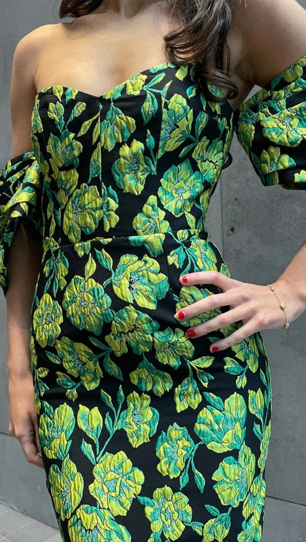 AIIZIE JACQUARD STRAPLESS MIDI DRESS IN GREEN - product image