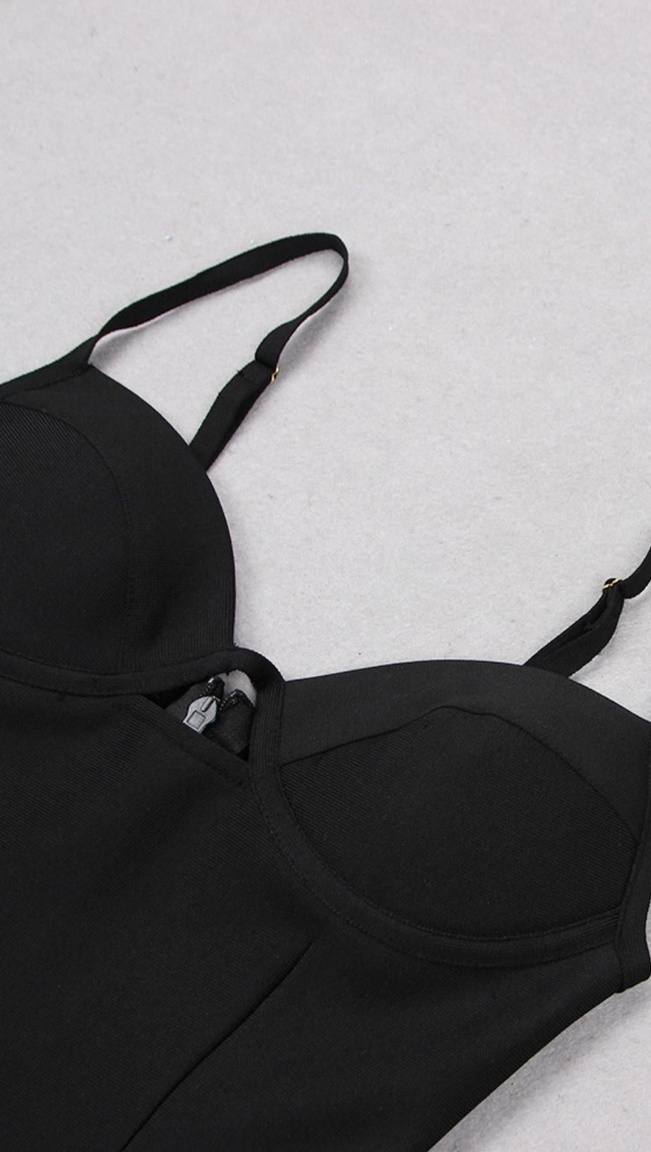 BANDAGE BODYCON MINI DRESS IN BLACK