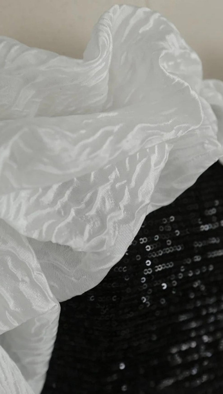 STRAPLESS BUBBLE BACKLESS MAXI DRESS