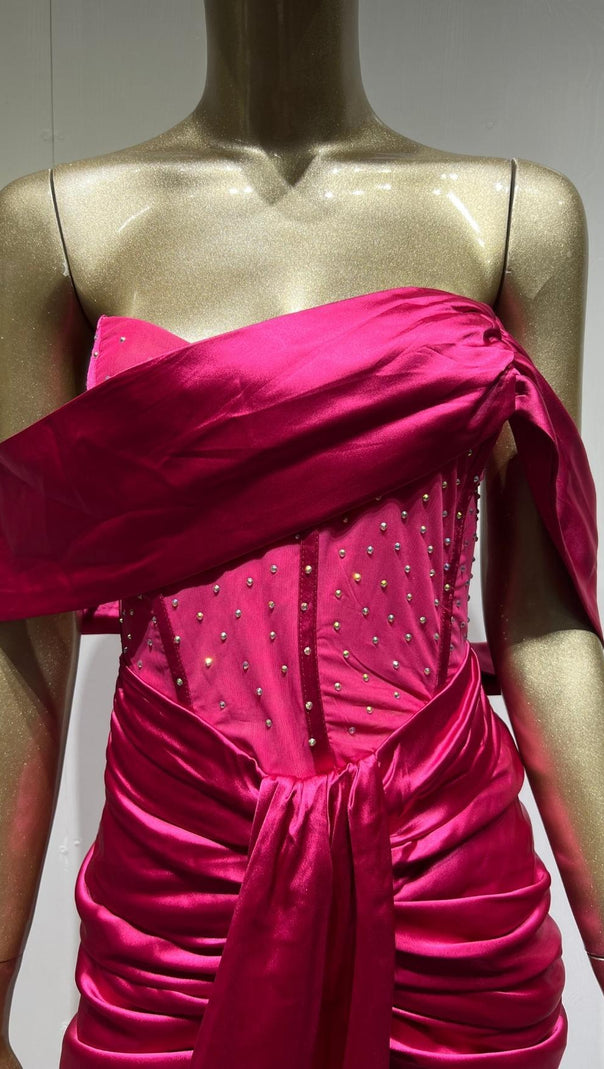 AIIZIE TIGHT MINI DRESS IN PINK - product image