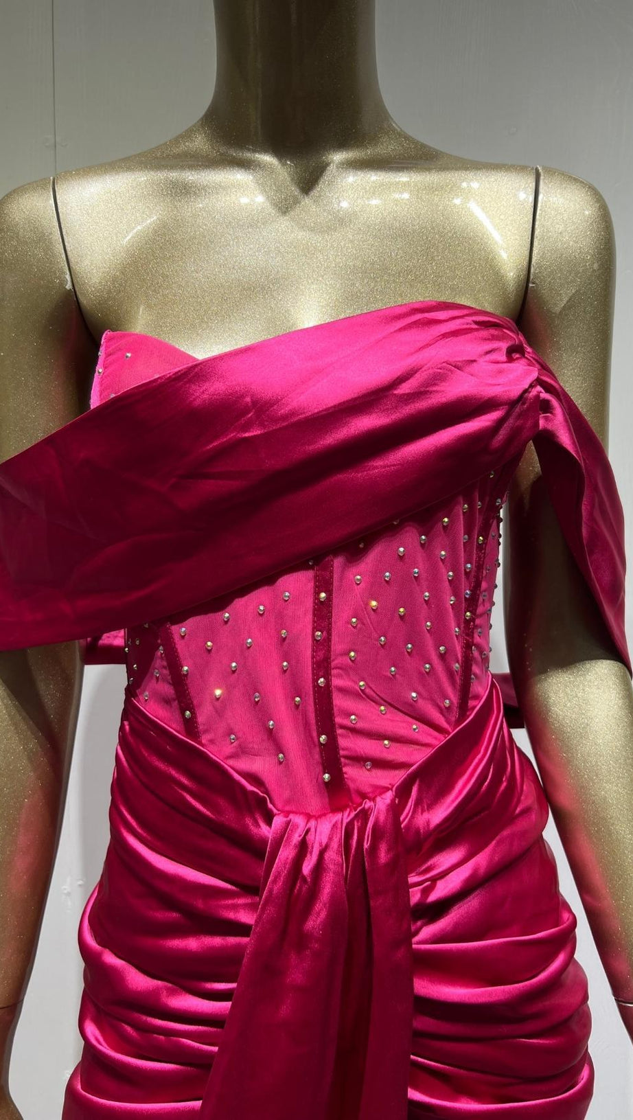 TIGHT MINI DRESS IN PINK