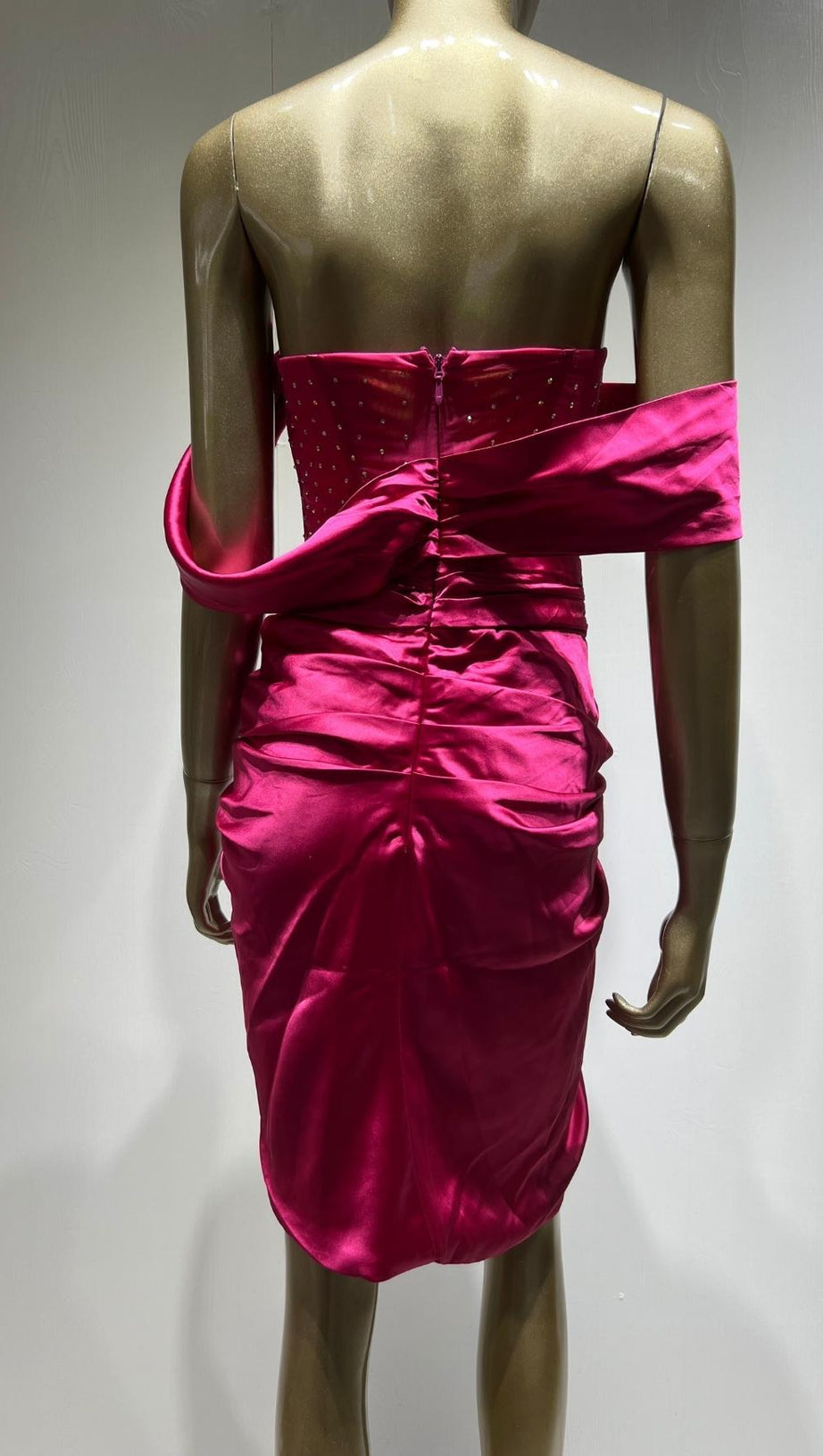 TIGHT MINI DRESS IN PINK