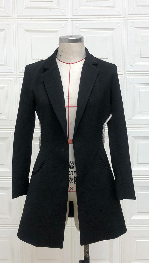 AIIZIE LONG-SLEEVED SUIT IN BLACK - product image