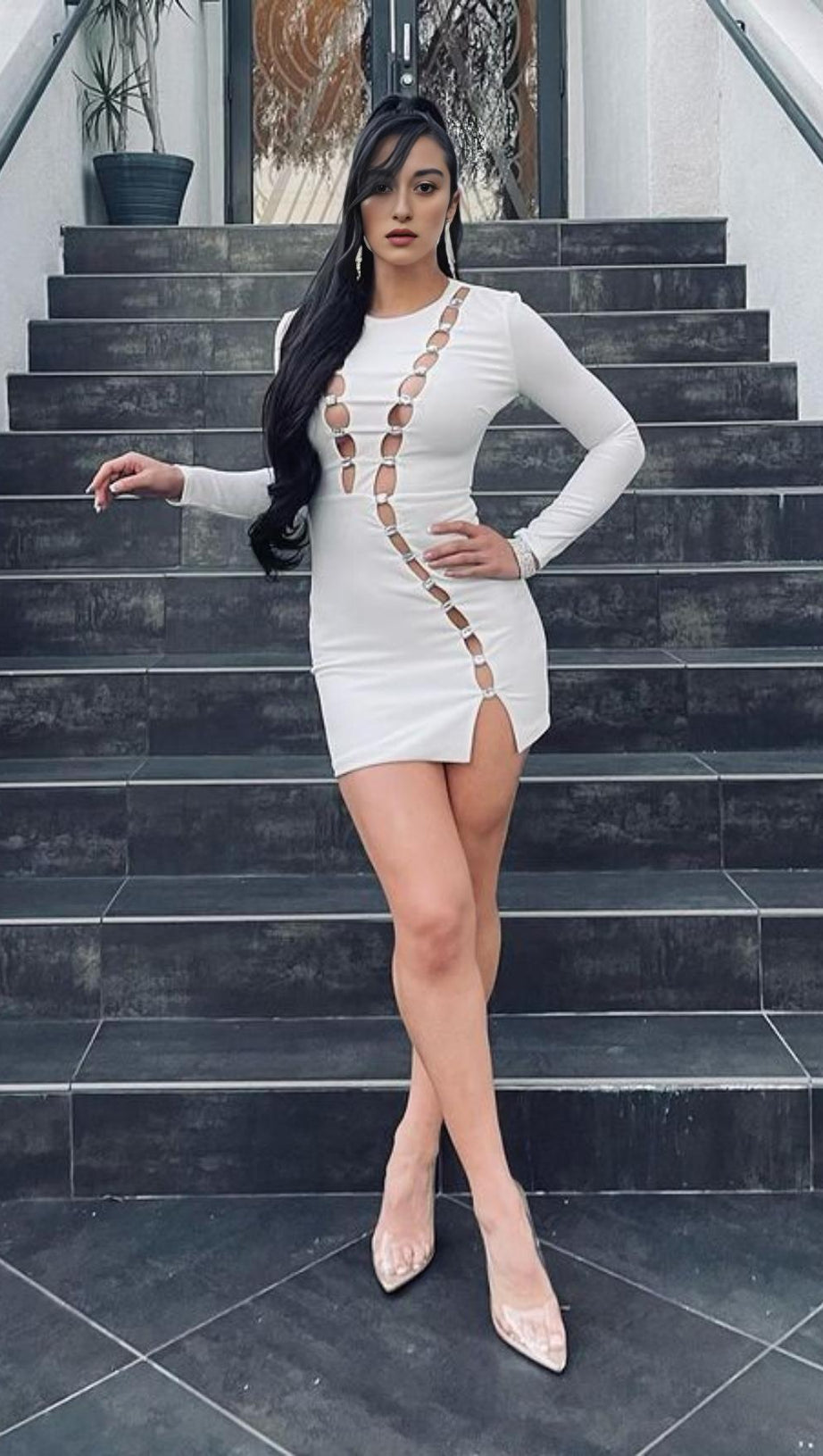 BODYCON SPLIT DRESS IN WHITE