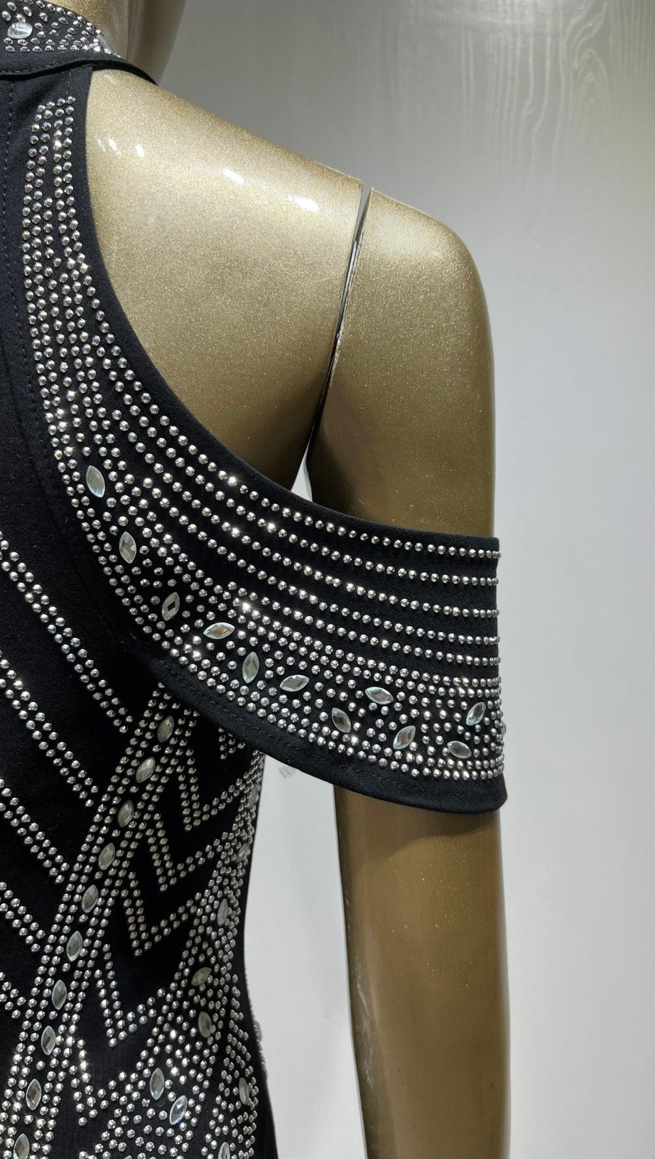 OFF THE SHOULDER HALTER MINI DRESS