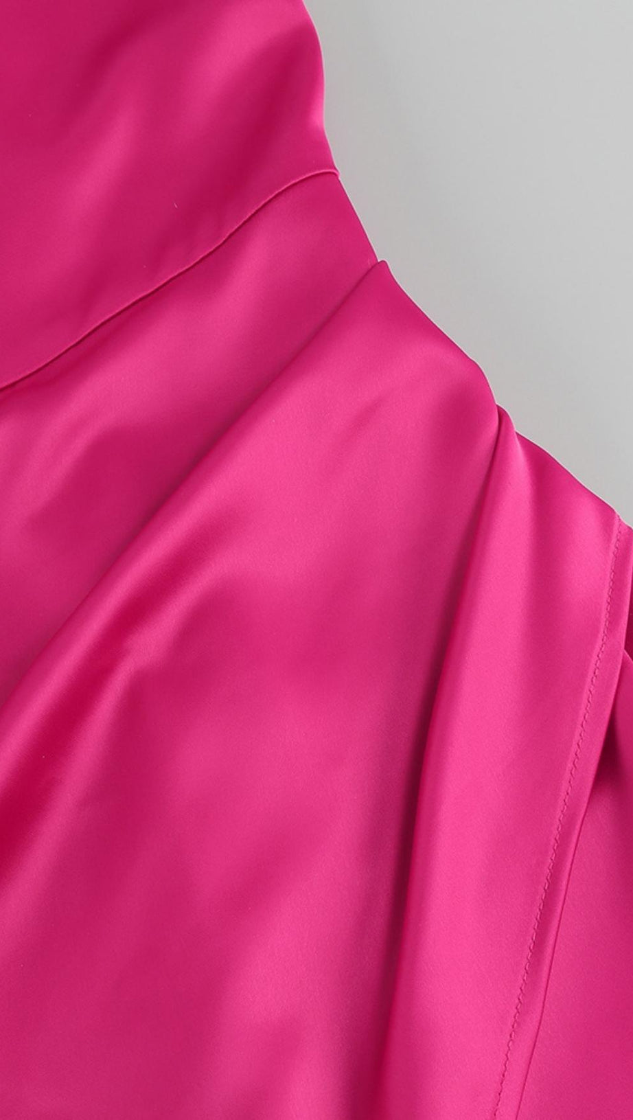 BANDAGE BACKLESS MIDI DRESS IN PINK