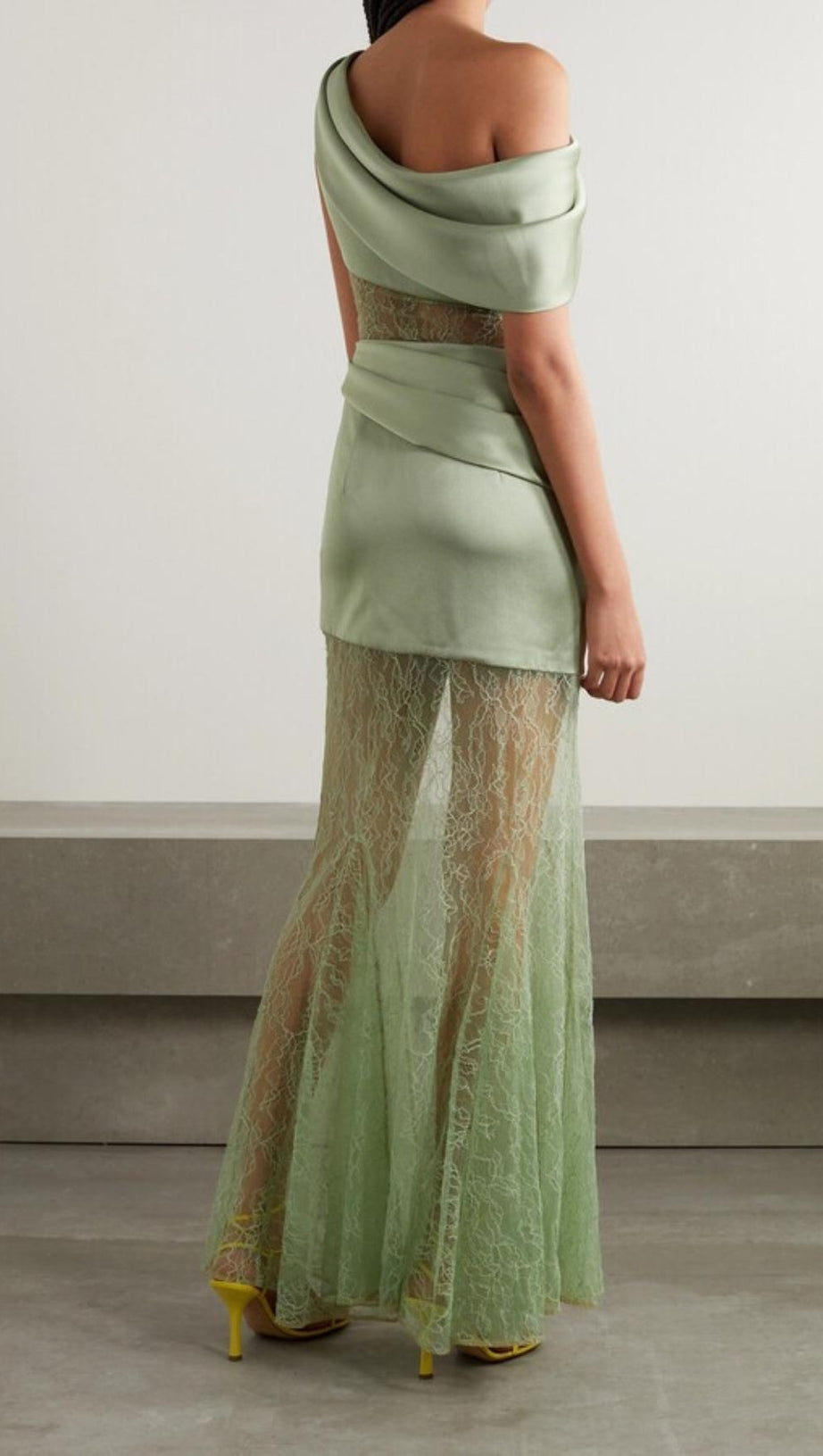 ONE SHOULDER LACE MAXI DRESS