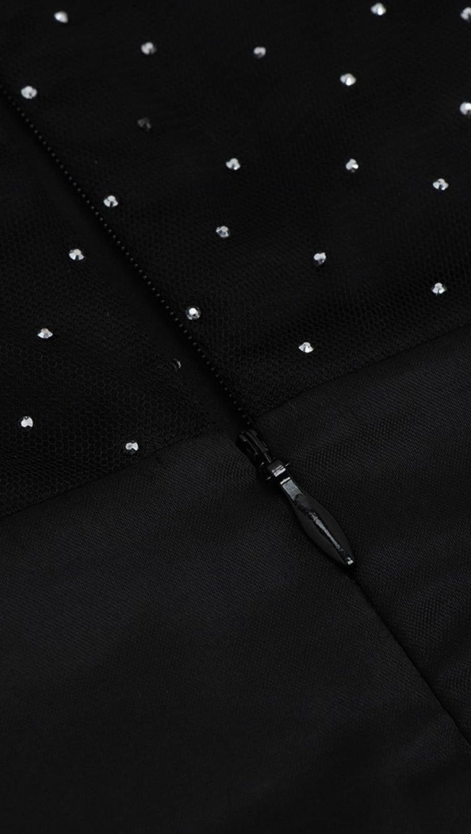 STRAPLESS MIDI DRESS IN BLACK