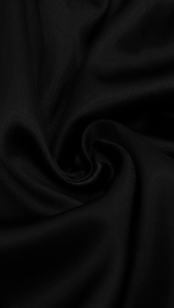 AIIZIE STRAPLESS MIDI DRESS IN BLACK - product image
