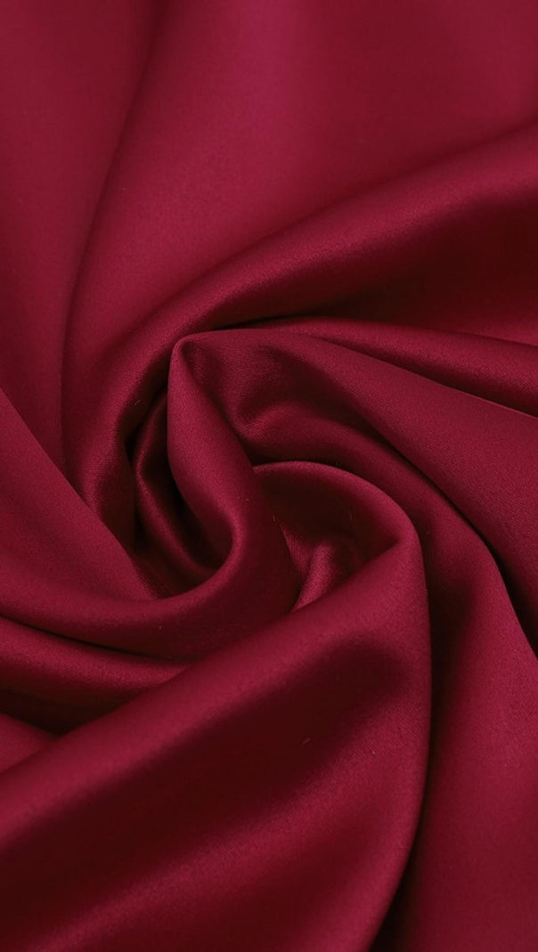 ABITO MIDI IN PIZZO CON SPALLE SCOPERTE
