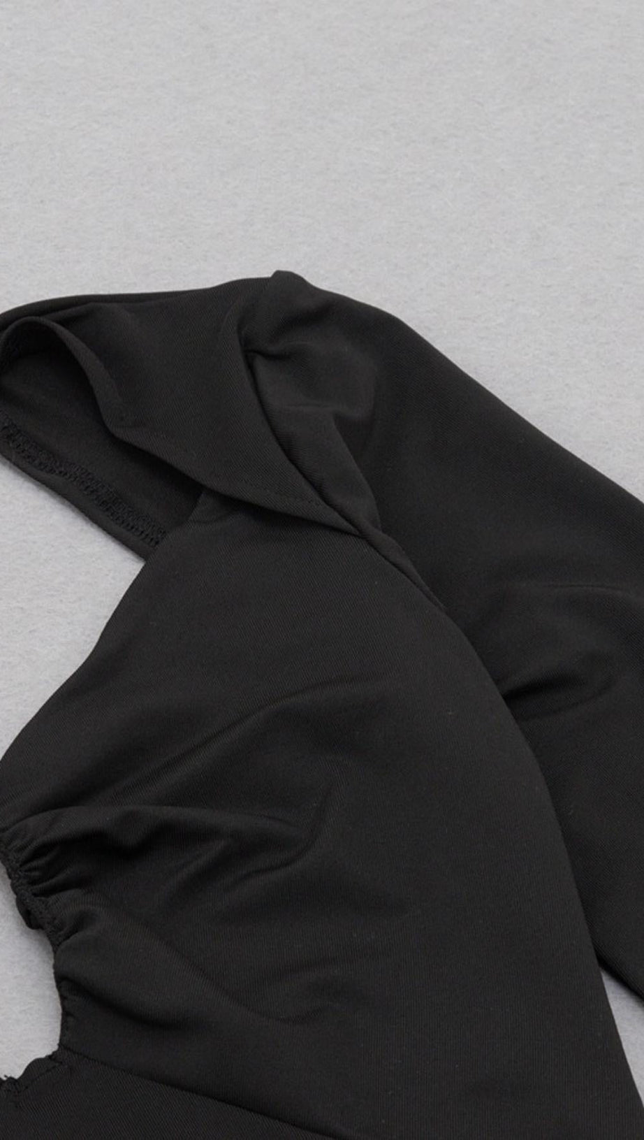 BACKLESS MIDI DRESS IN BLACK