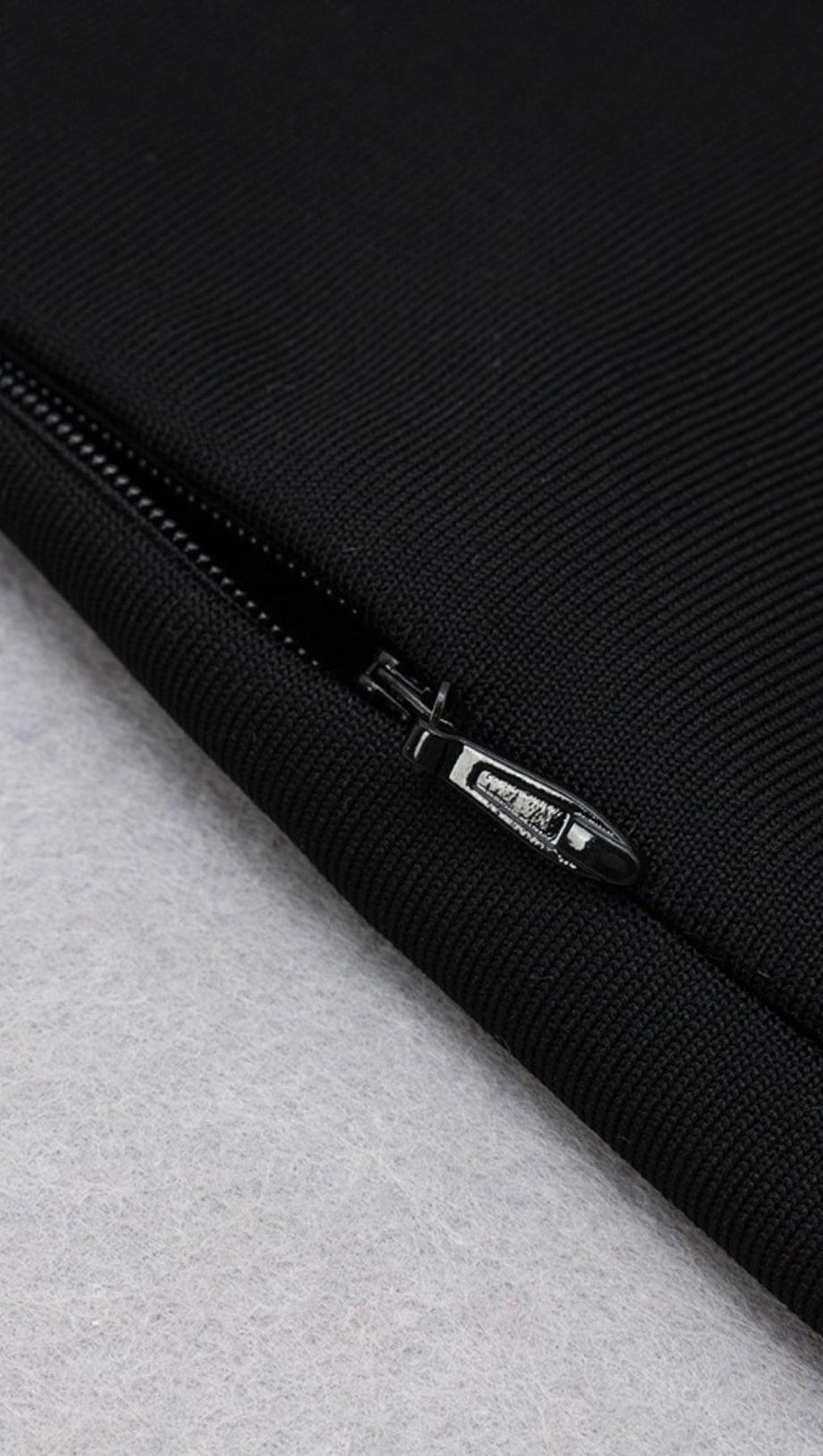 OFF THE SHOULDER MIDI DRESS IN BLACK