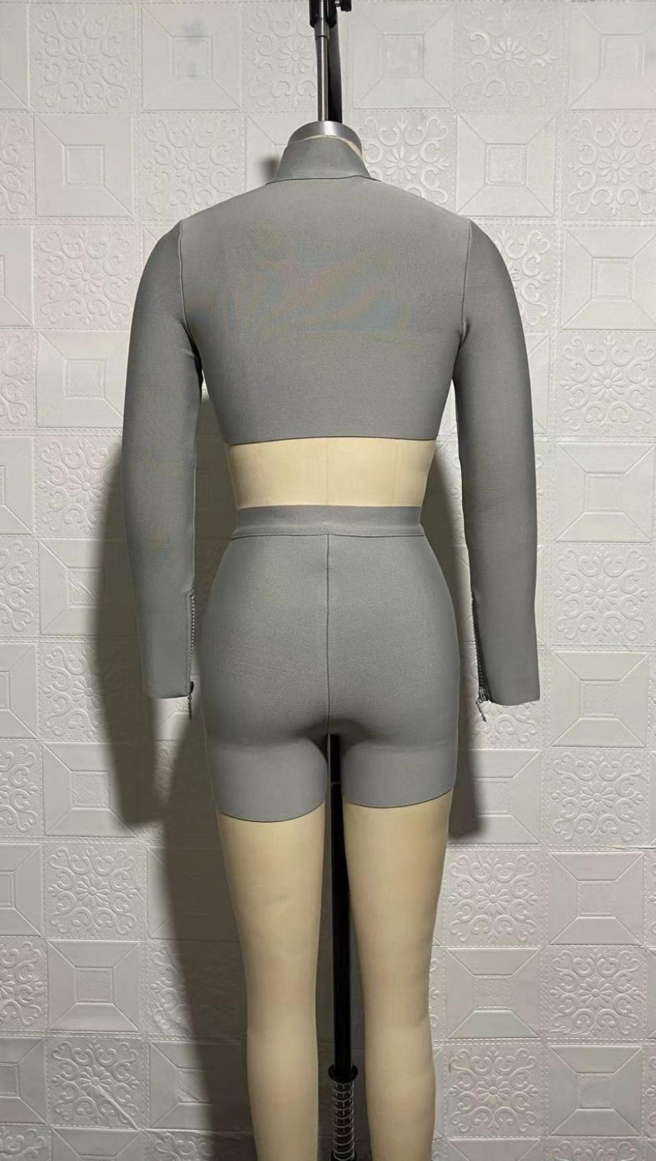 SPORT TWO-PIECE SET IN GREY