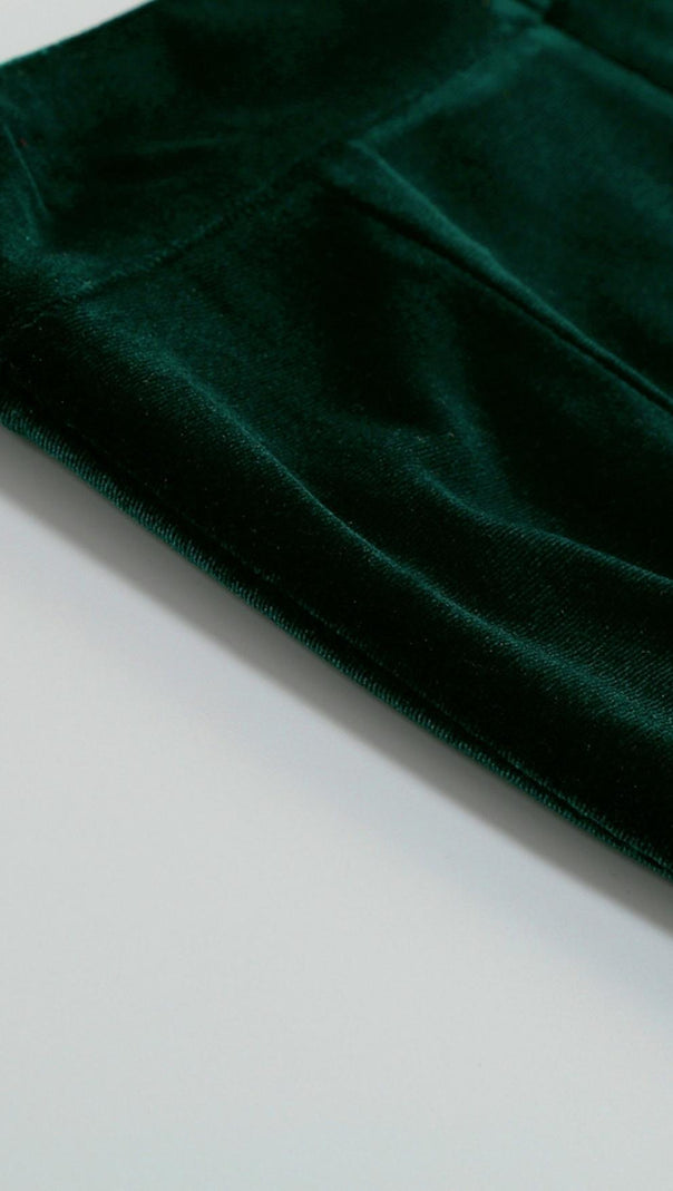 ZWEITEILIGES MINIKLEID IN GRÜN