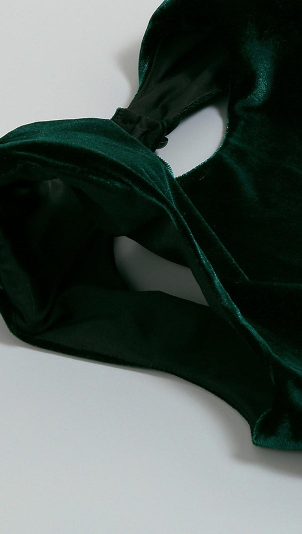 ZWEITEILIGES MINIKLEID IN GRÜN