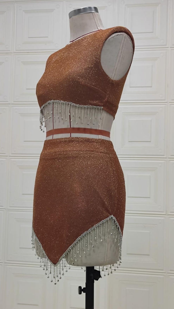 ZWEITEILIGES MINIKLEID IN GRÜN