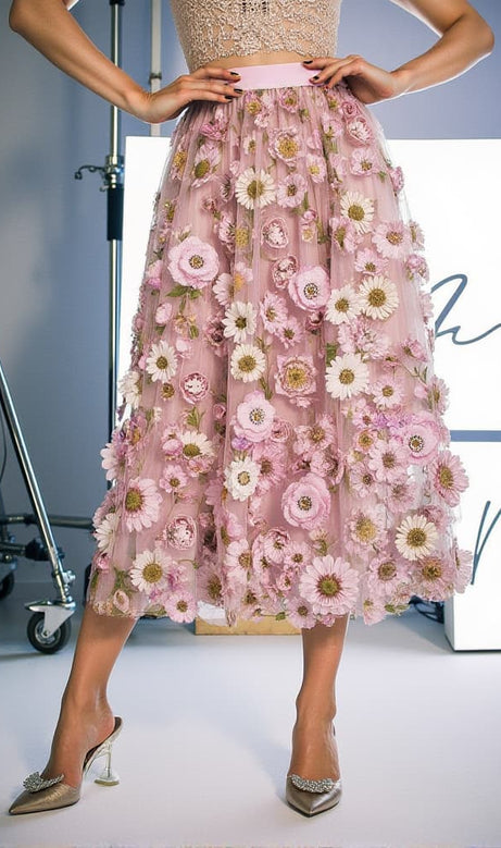 Amory Flower Embroidered Skirt In Pink