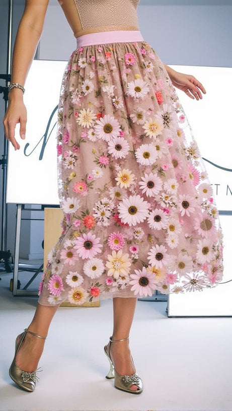 AMORY FLOWER EMBROIDERED SKIRT IN PINK