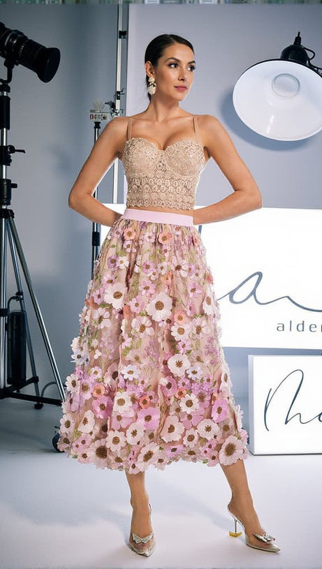 AMORY FLOWER EMBROIDERED SKIRT IN PINK