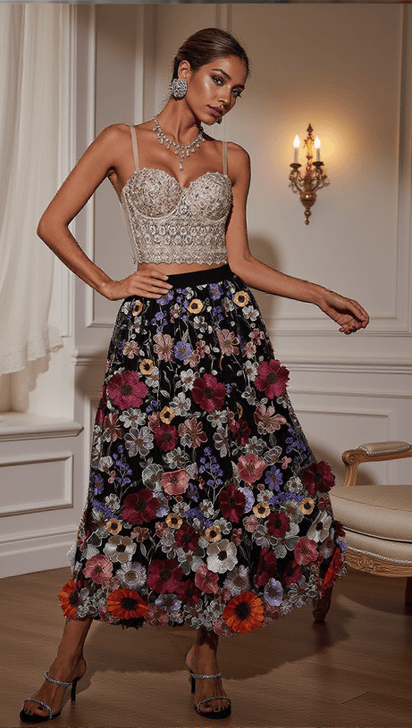 AMORY FLOWER EMBROIDERED SKIRT IN BLACK